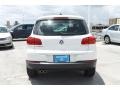 Candy White - Tiguan SE Photo No. 7