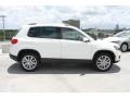 Candy White - Tiguan SE Photo No. 9