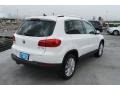 Candy White - Tiguan SE Photo No. 8