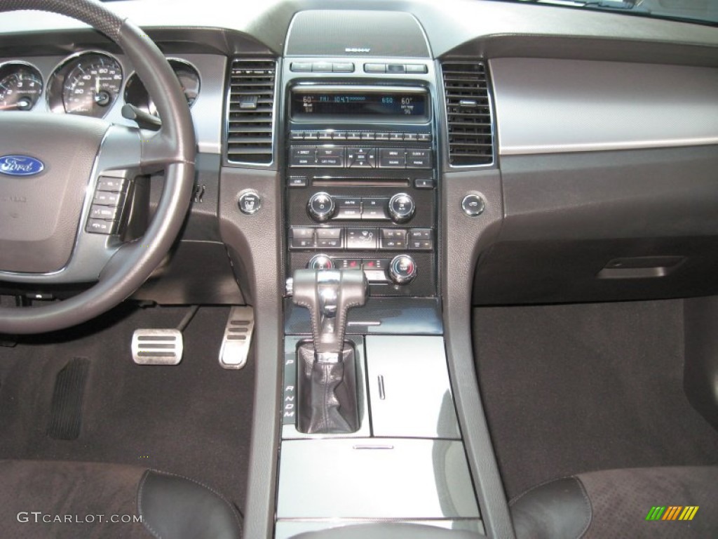 2011 Ford Taurus SHO AWD Controls Photo #68479108