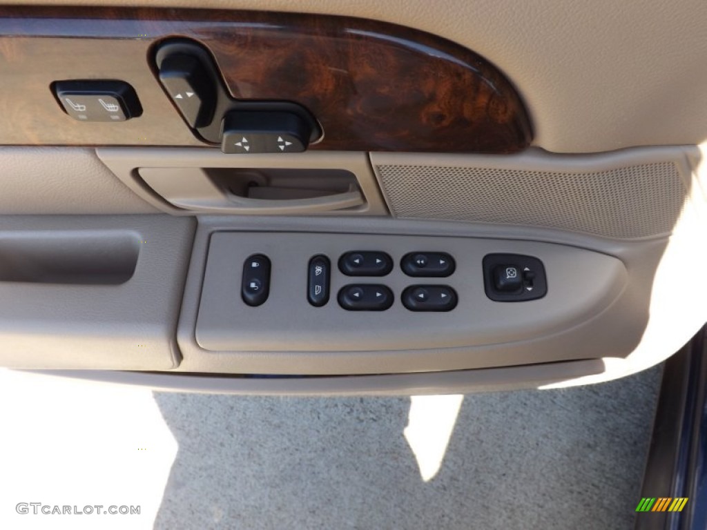 2004 Grand Marquis LS - Dark Blue Pearl Metallic / Medium Parchment photo #15