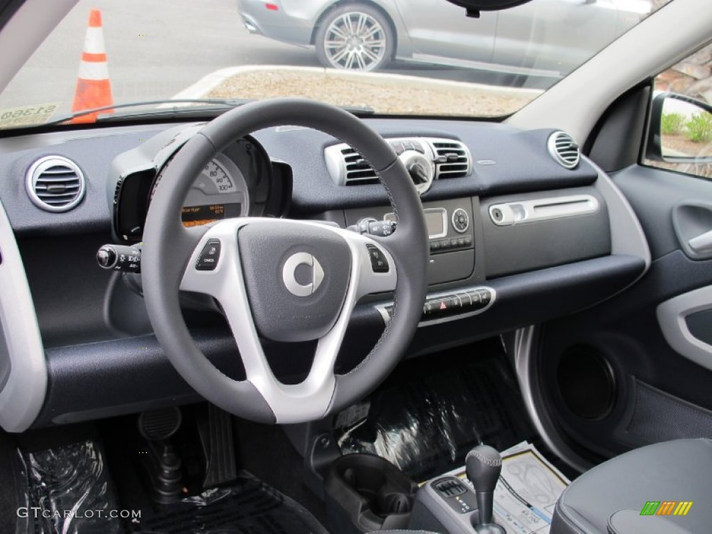2013 Smart fortwo passion coupe Black Leather Dashboard Photo #68479759