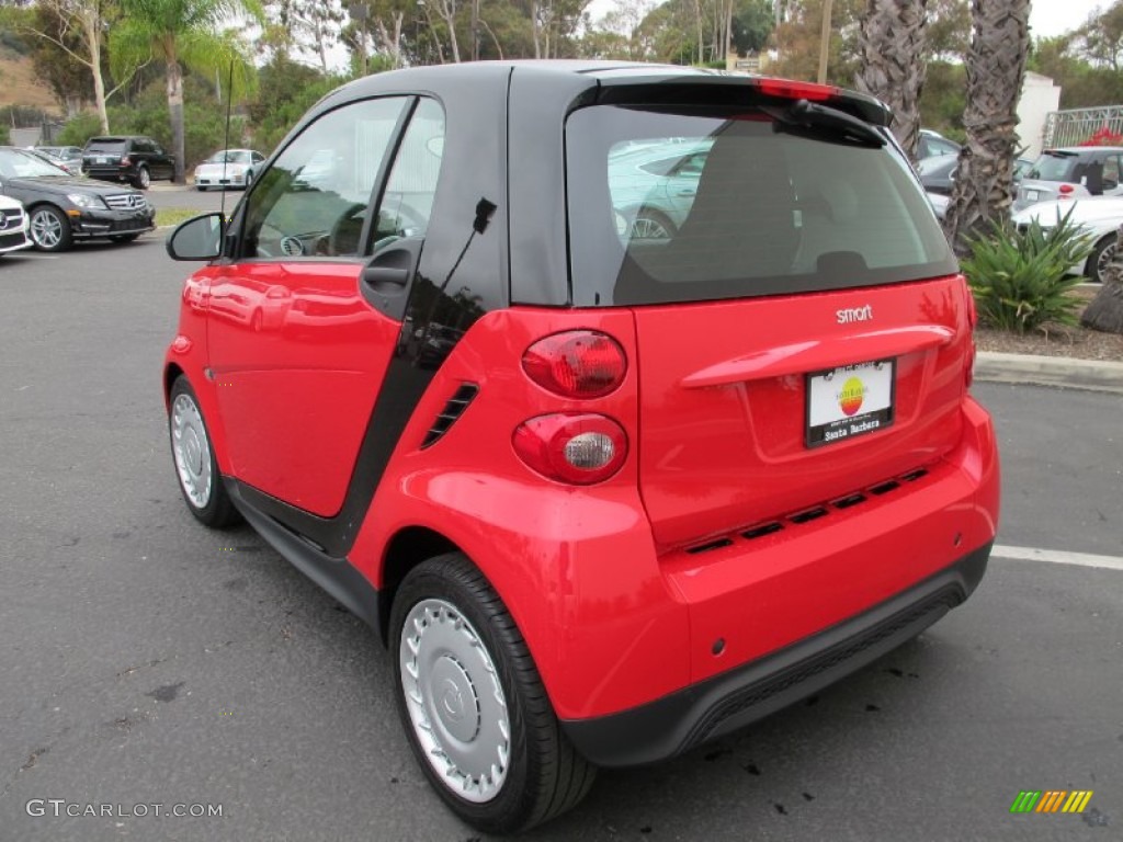 2013 fortwo pure coupe - Rally Red / Plain Black photo #3