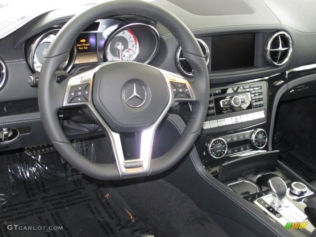 2013 Mercedes-Benz SL 550 Roadster Black Dashboard Photo #68480320