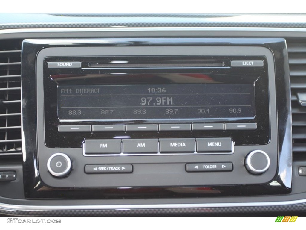 2012 Volkswagen Beetle Turbo Audio System Photos
