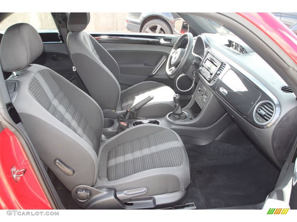Titan Black Interior 2012 Volkswagen Beetle Turbo Photo #68481337