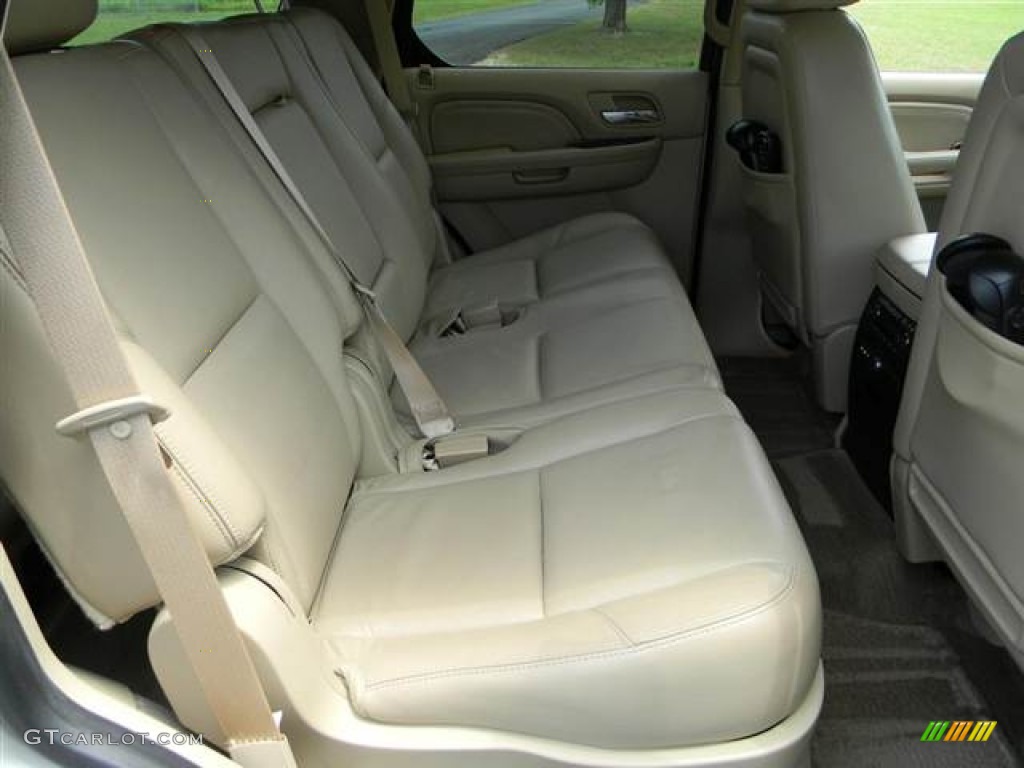 2009 Cadillac Escalade Hybrid Rear Seat Photo #68485237
