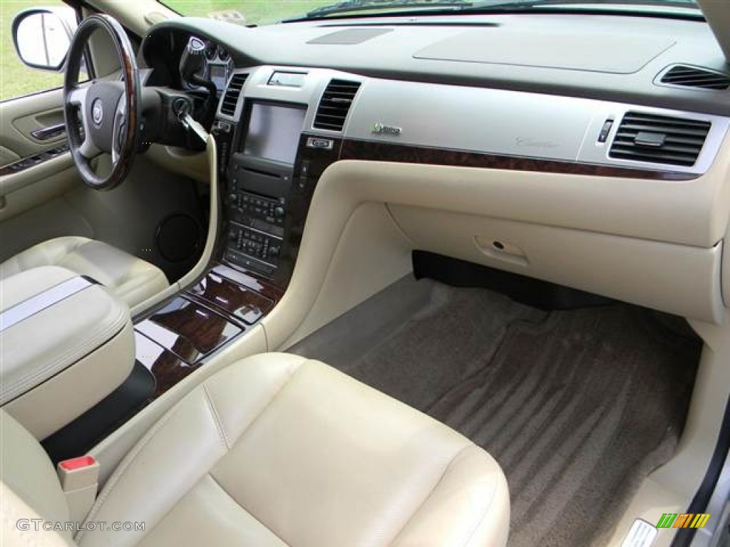 2009 Cadillac Escalade Hybrid Cocoa/Cashmere Dashboard Photo #68485279
