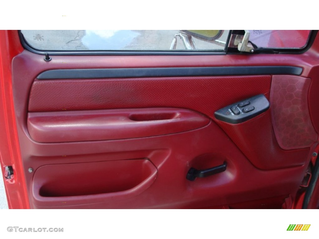 1996 Ford F250 XLT Extended Cab Red Door Panel Photo #68485909
