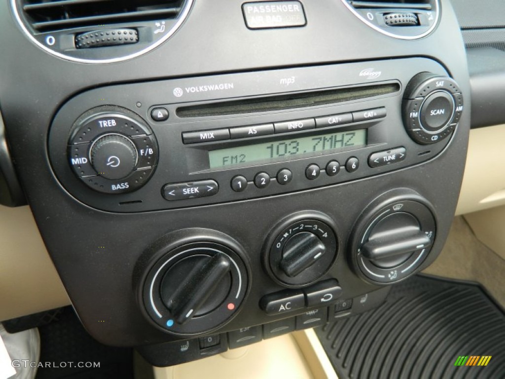 2008 New Beetle SE Convertible - Gecko Green / Cream Beige photo #18