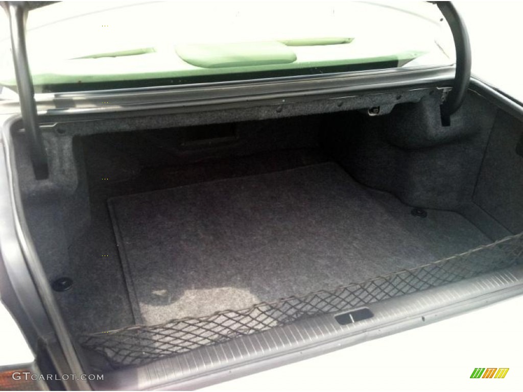 2004 Cadillac Seville SLS Trunk Photos