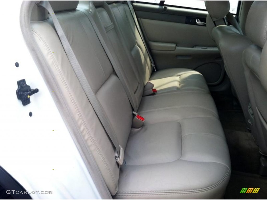 2004 Cadillac Seville SLS Interior Color Photos