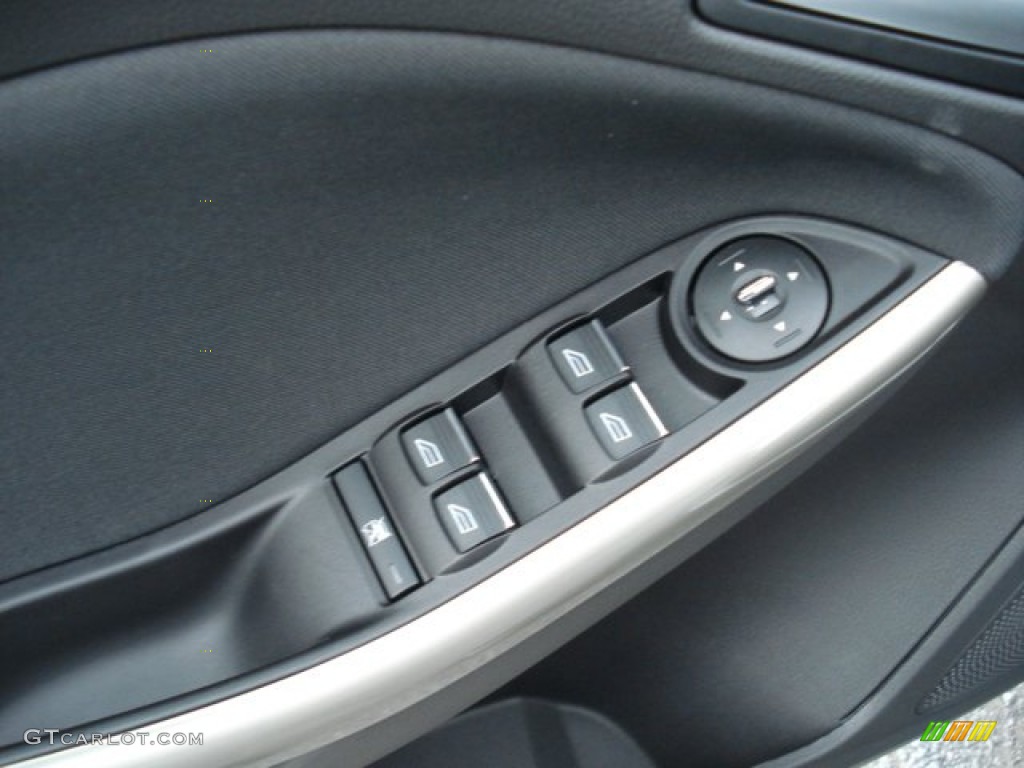 2012 Focus SEL Sedan - Ingot Silver Metallic / Charcoal Black photo #15