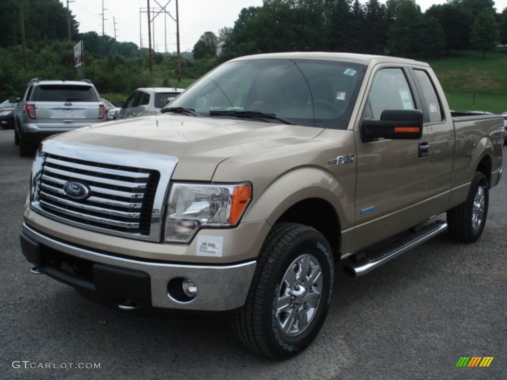 2012 F150 XLT SuperCab 4x4 - Pale Adobe Metallic / Pale Adobe photo #4