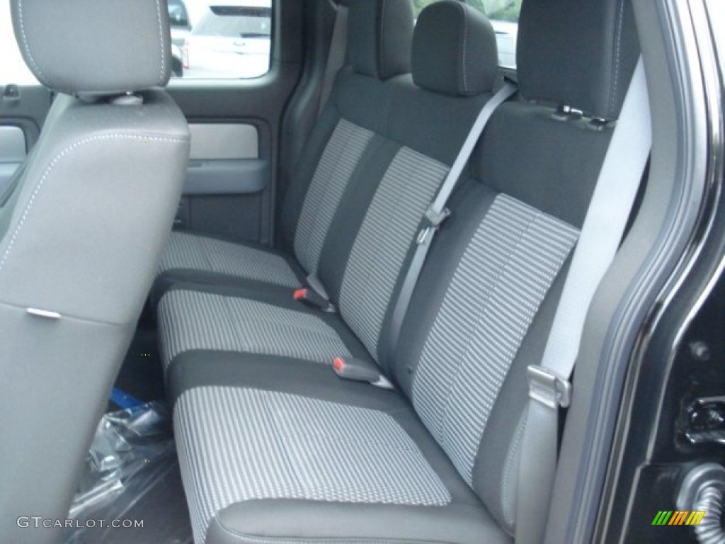 2012 Ford F150 XLT SuperCab 4x4 Rear Seat Photo #68489074