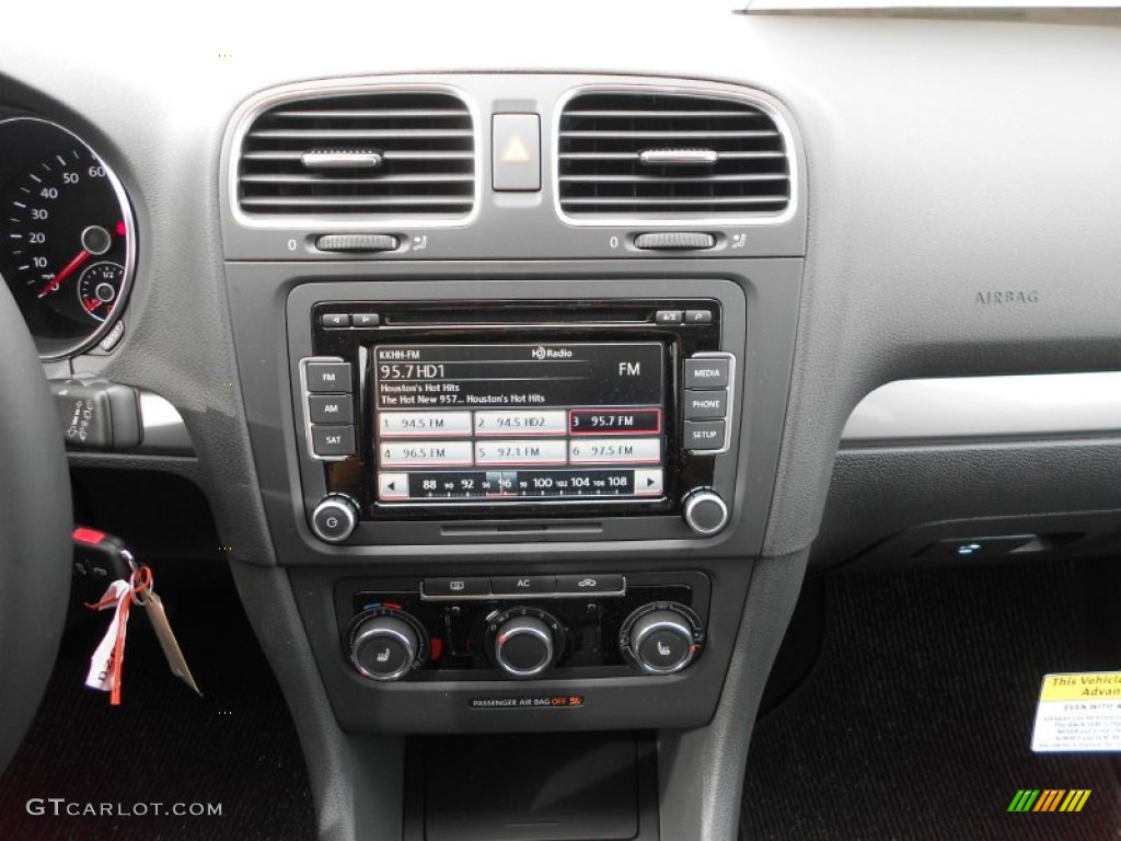 2013 Volkswagen Golf 4 Door TDI Controls Photo #68494465