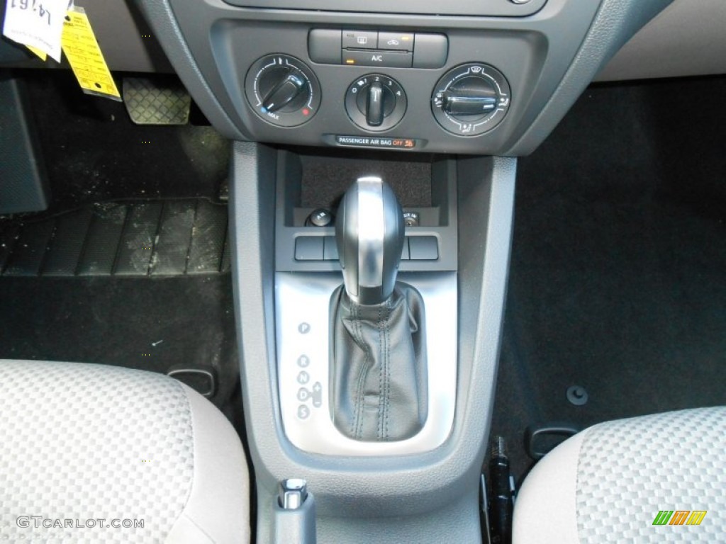 2013 Volkswagen Jetta S Sedan 6 Speed Tiptronic Automatic Transmission Photo #68494690