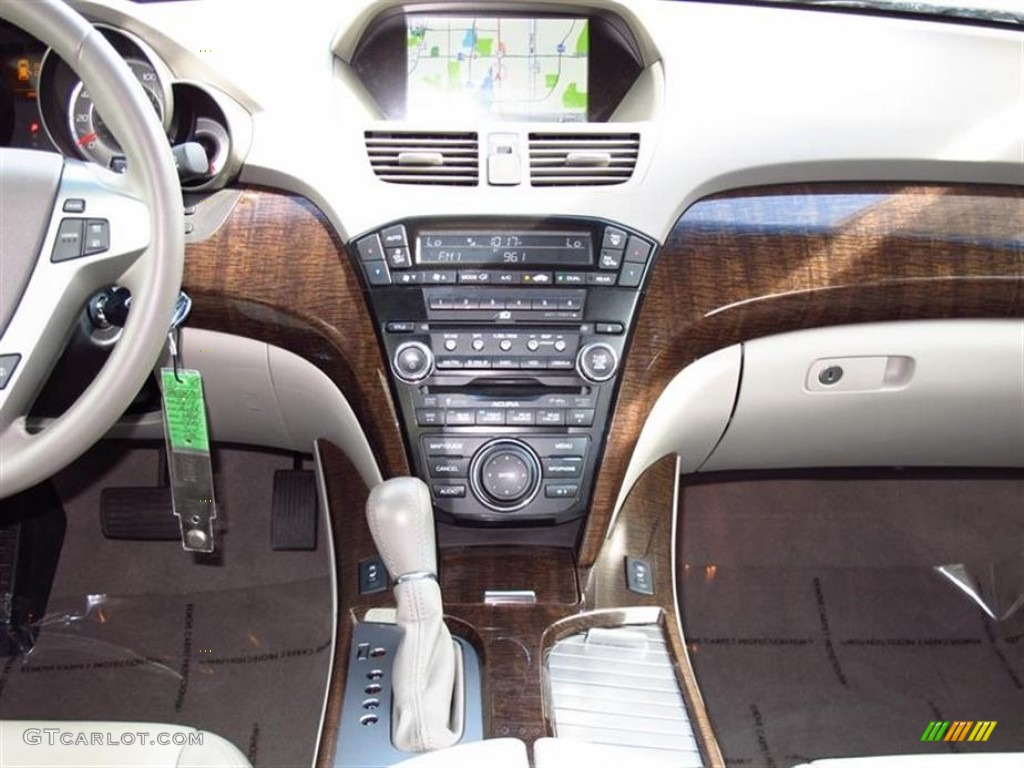 2010 Acura MDX Technology Controls Photo #68496229