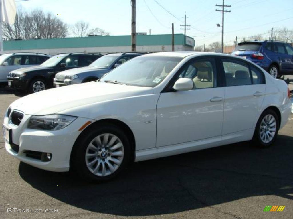 2009 3 Series 328i Sedan - Alpine White / Beige photo #4