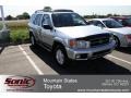 2002 Chrome Silver Metallic Nissan Pathfinder SE 4x4  photo #1