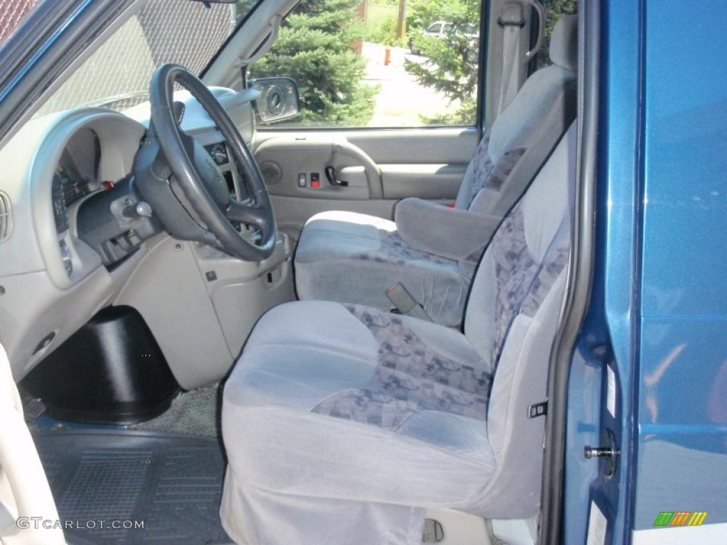 2002 Chevrolet Astro LS Conversion Van Front Seat Photos