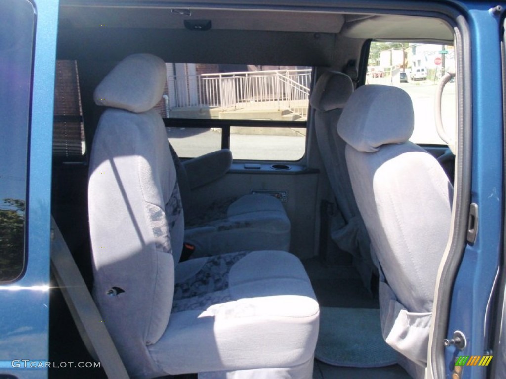 Medium Gray Interior 2002 Chevrolet Astro LS Conversion Van Photo #68507095