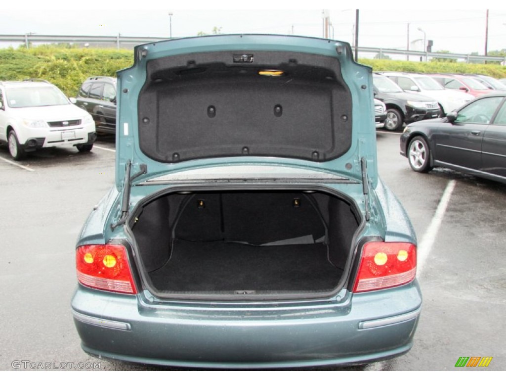 2005 Hyundai Sonata LX V6 Trunk Photo #68509327