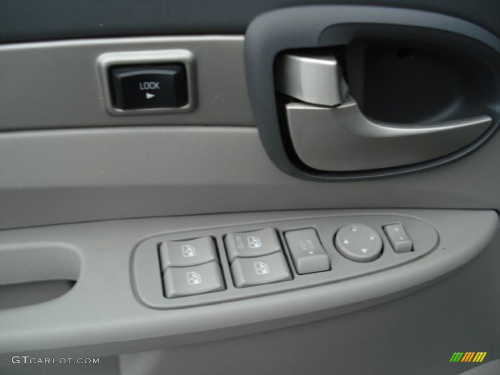 2007 Buick Rendezvous CX Controls Photo #68509972
