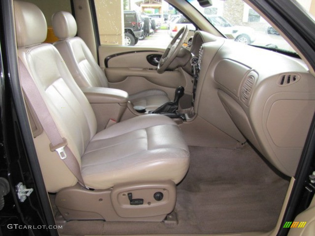 2004 Rainier CXL AWD - Black / Light Cashmere photo #20