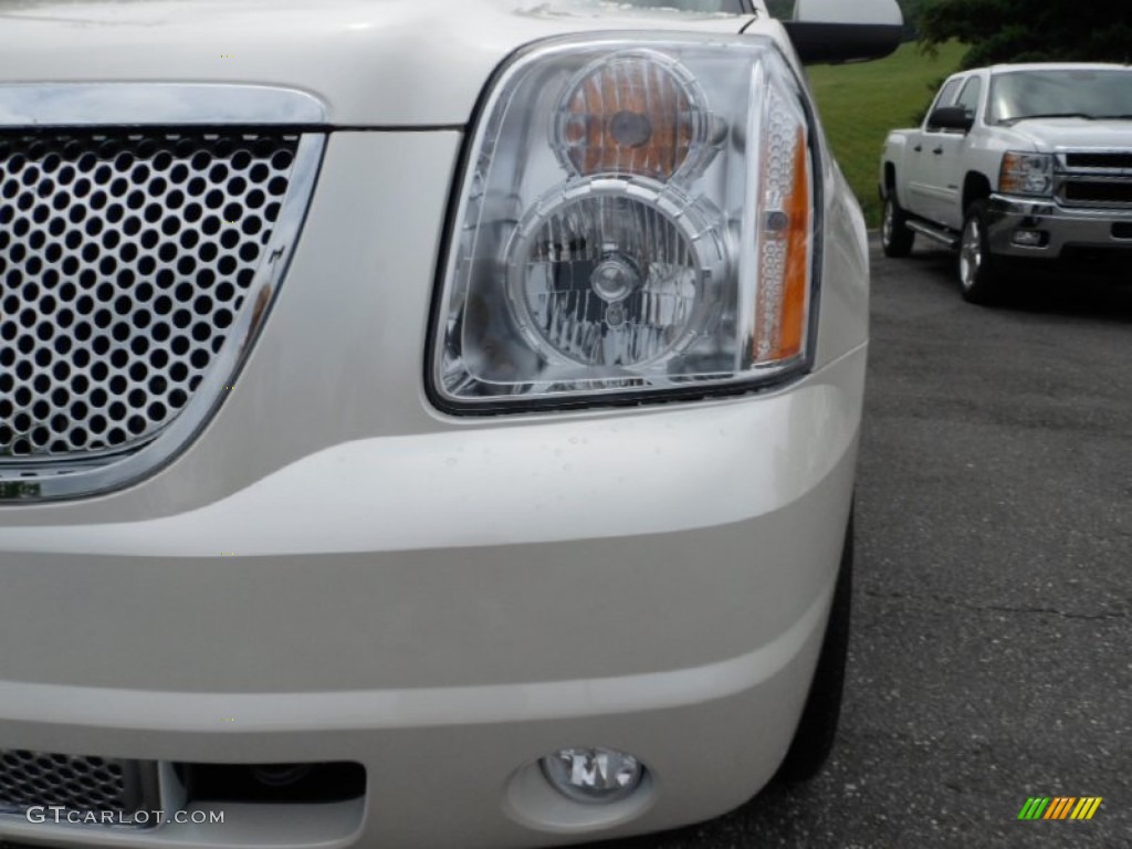 2013 Yukon XL Denali AWD - White Diamond Tricoat / Cocoa/Light Cashmere photo #9