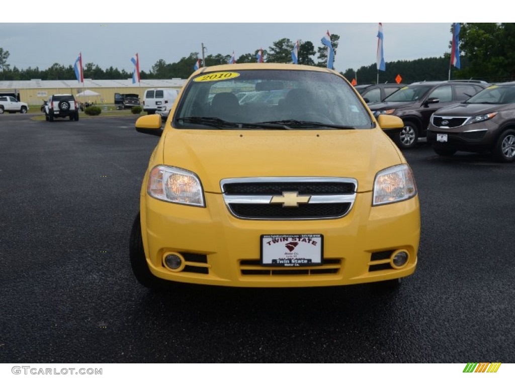 2010 Aveo LT Sedan - Summer Yellow / Charcoal photo #2