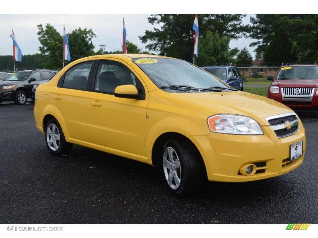 2010 Aveo LT Sedan - Summer Yellow / Charcoal photo #3