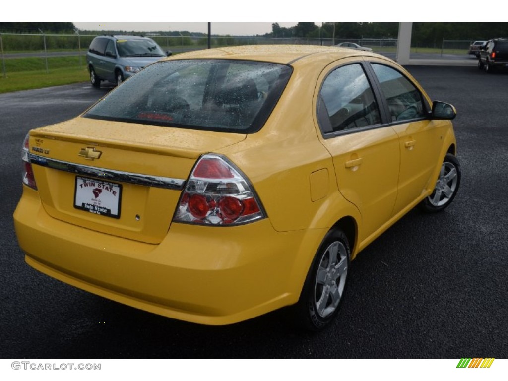 2010 Aveo LT Sedan - Summer Yellow / Charcoal photo #5