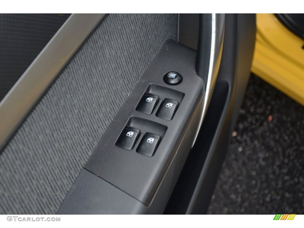 2010 Aveo LT Sedan - Summer Yellow / Charcoal photo #18