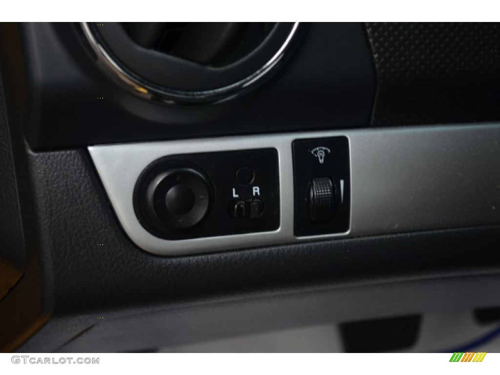 2010 Aveo LT Sedan - Summer Yellow / Charcoal photo #20