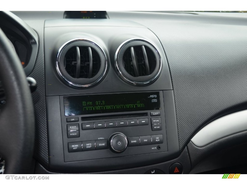 2010 Chevrolet Aveo LT Sedan Audio System Photo #68518234