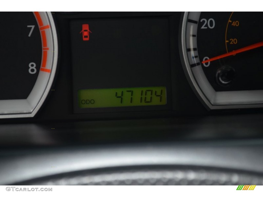 2010 Aveo LT Sedan - Summer Yellow / Charcoal photo #27