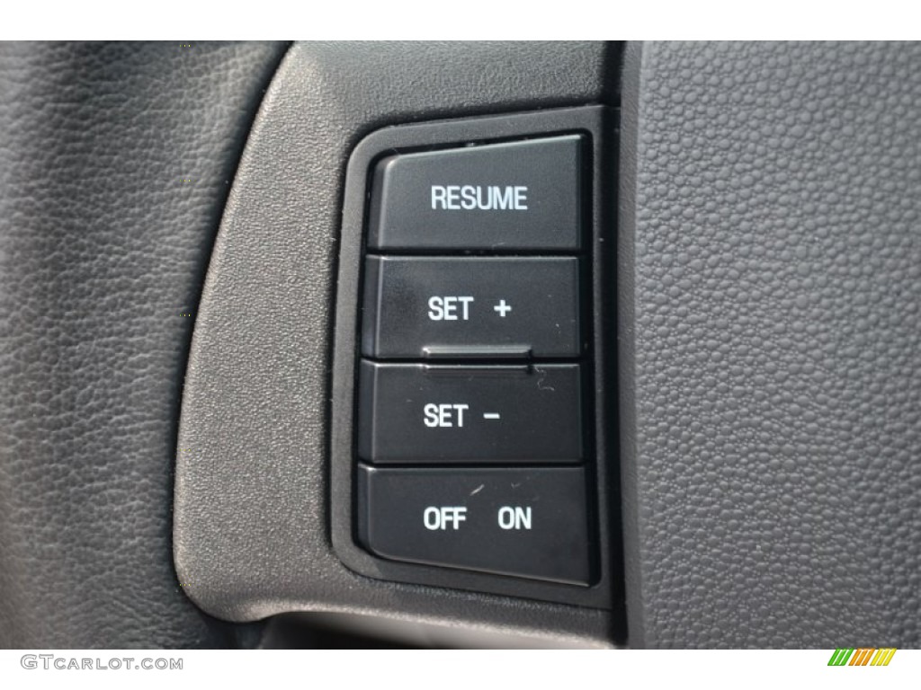 2011 Ford Focus SE Sedan Controls Photo #68518696