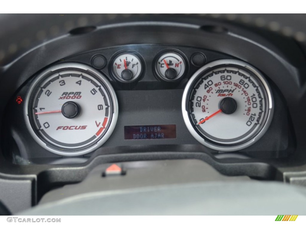 2011 Ford Focus SE Sedan Gauges Photo #68518702