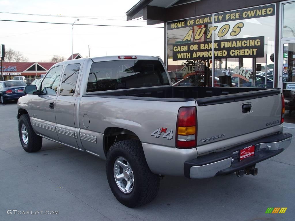 2000 Silverado 1500 LT Extended Cab 4x4 - Light Pewter Metallic / Medium Gray photo #3