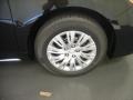 Super White - Camry LE Photo No. 5