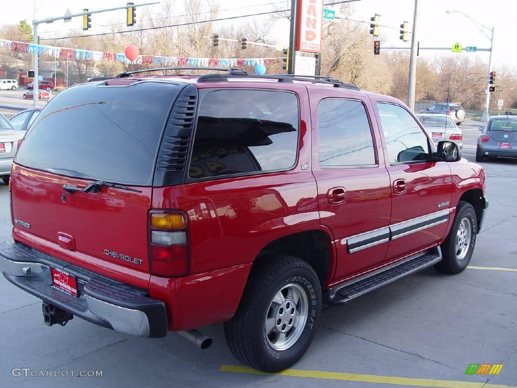 2001 Tahoe LT 4x4 - Victory Red / Graphite/Medium Gray photo #4