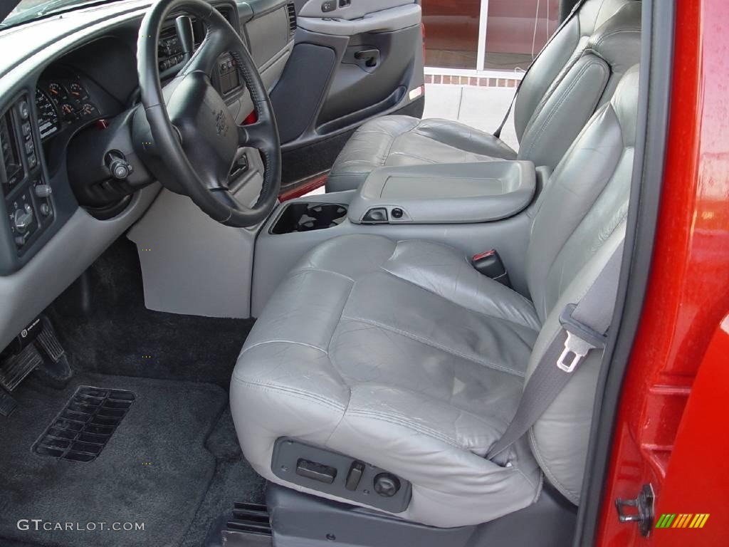 2001 Tahoe LT 4x4 - Victory Red / Graphite/Medium Gray photo #8