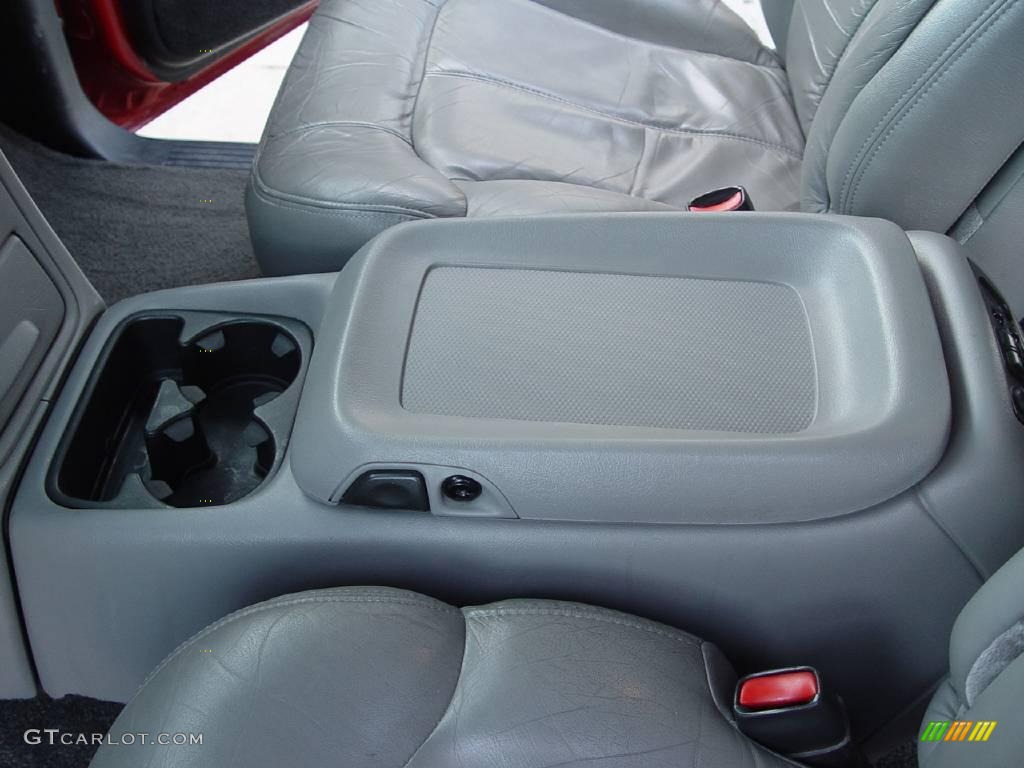 2001 Tahoe LT 4x4 - Victory Red / Graphite/Medium Gray photo #13
