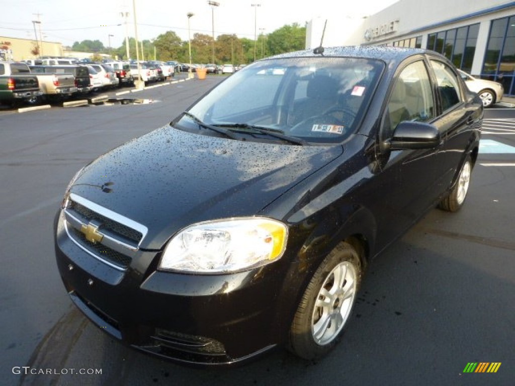 2010 Aveo LT Sedan - Black Granite / Charcoal photo #7