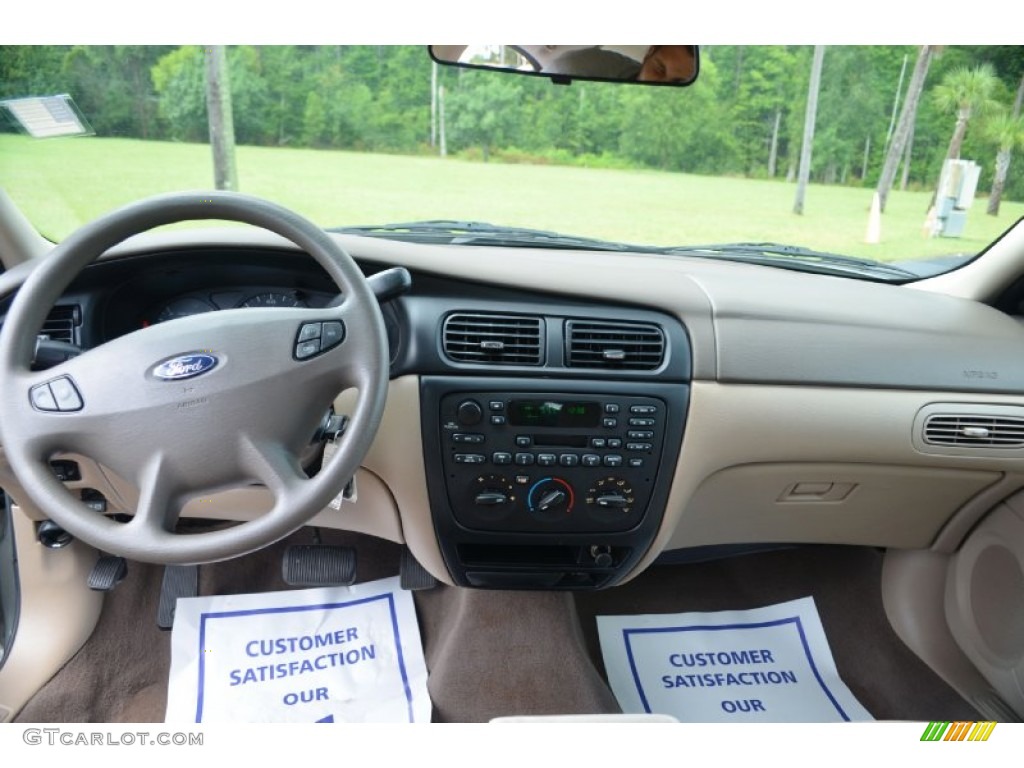 2001 Ford Taurus SE Wagon Medium Parchment Dashboard Photo #68523877