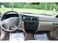 Medium Parchment 2001 Ford Taurus SE Wagon Dashboard