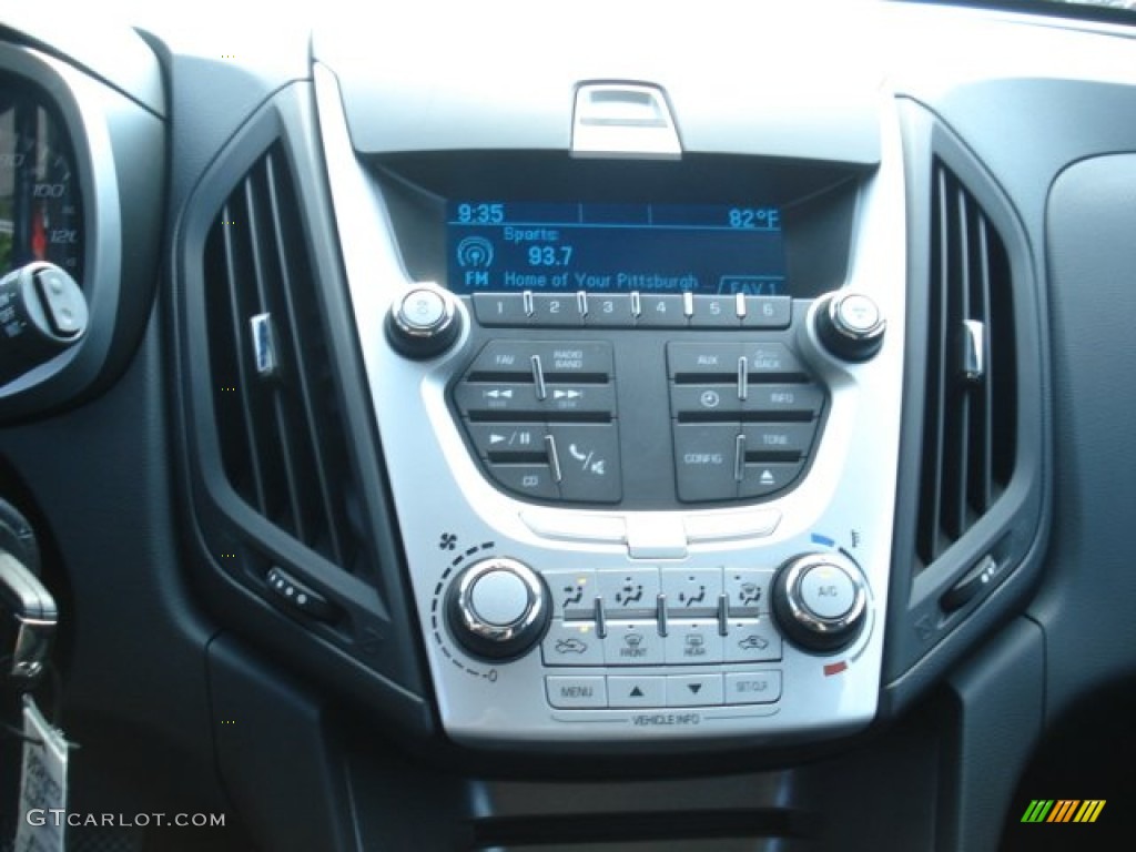 2013 Chevrolet Equinox LS AWD Controls Photo #68524234