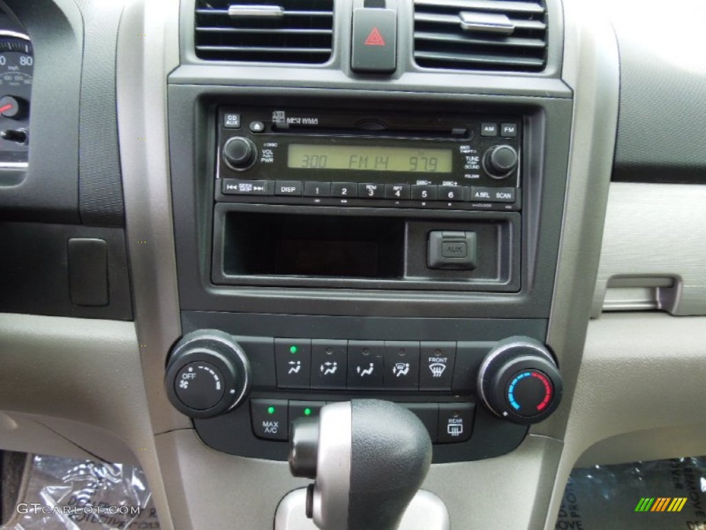 2011 Honda CR-V LX Audio System Photos