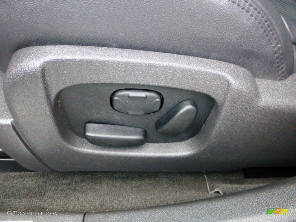 2011 Lincoln MKS AWD Controls Photo #68526826